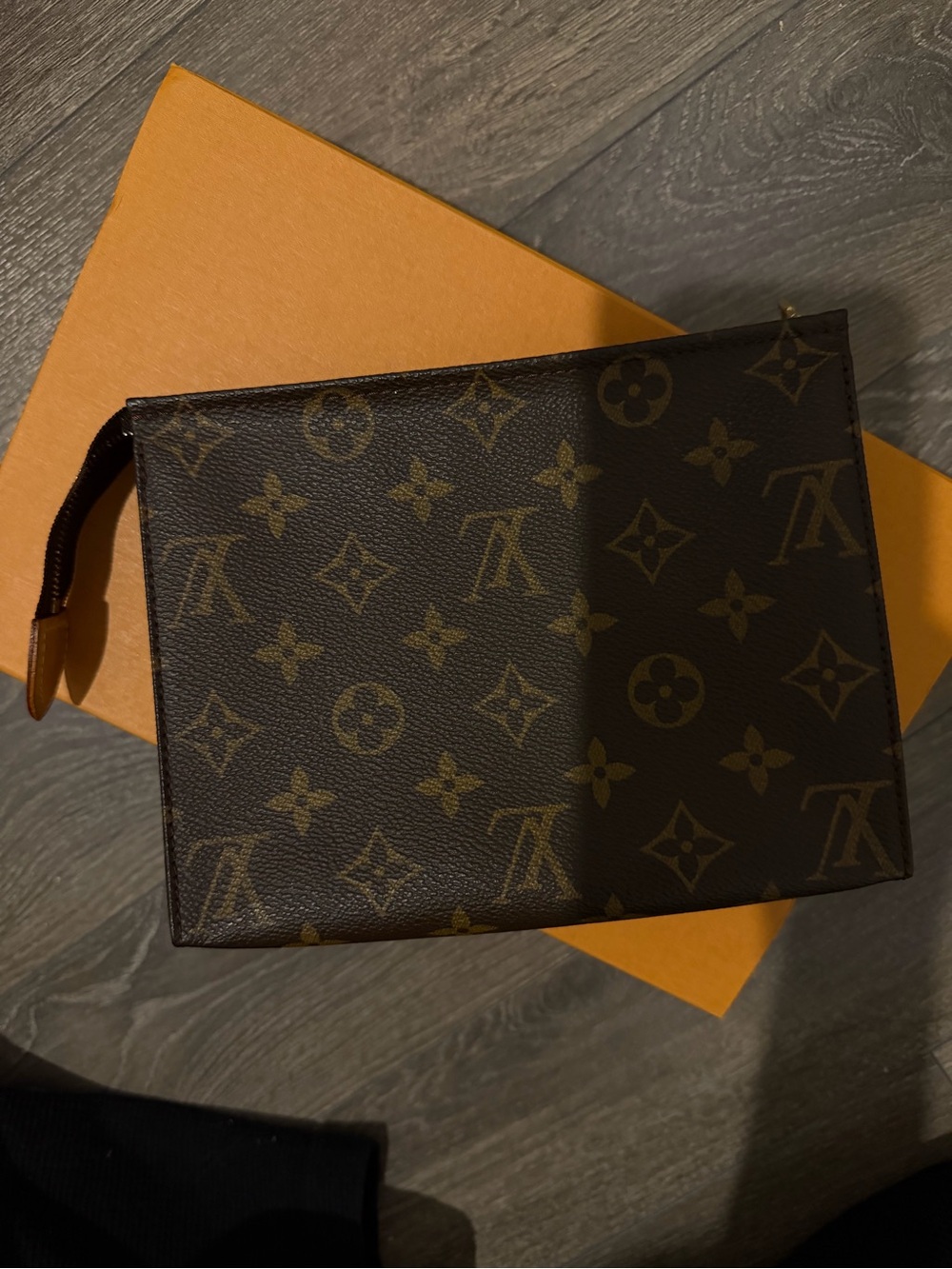 Louis Vuitton Toiletry Pouch 19 | Monogram | Made in France | Box & Dustbag